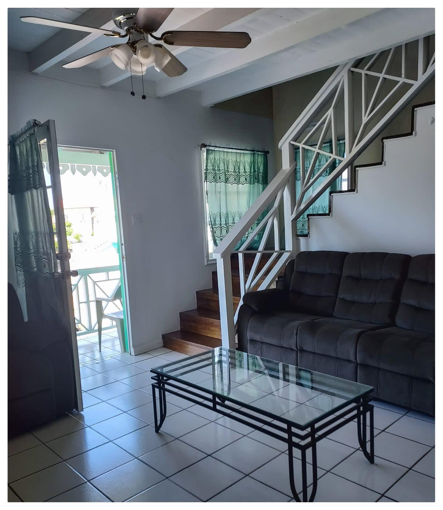 Executive Apartment Howell's Realty